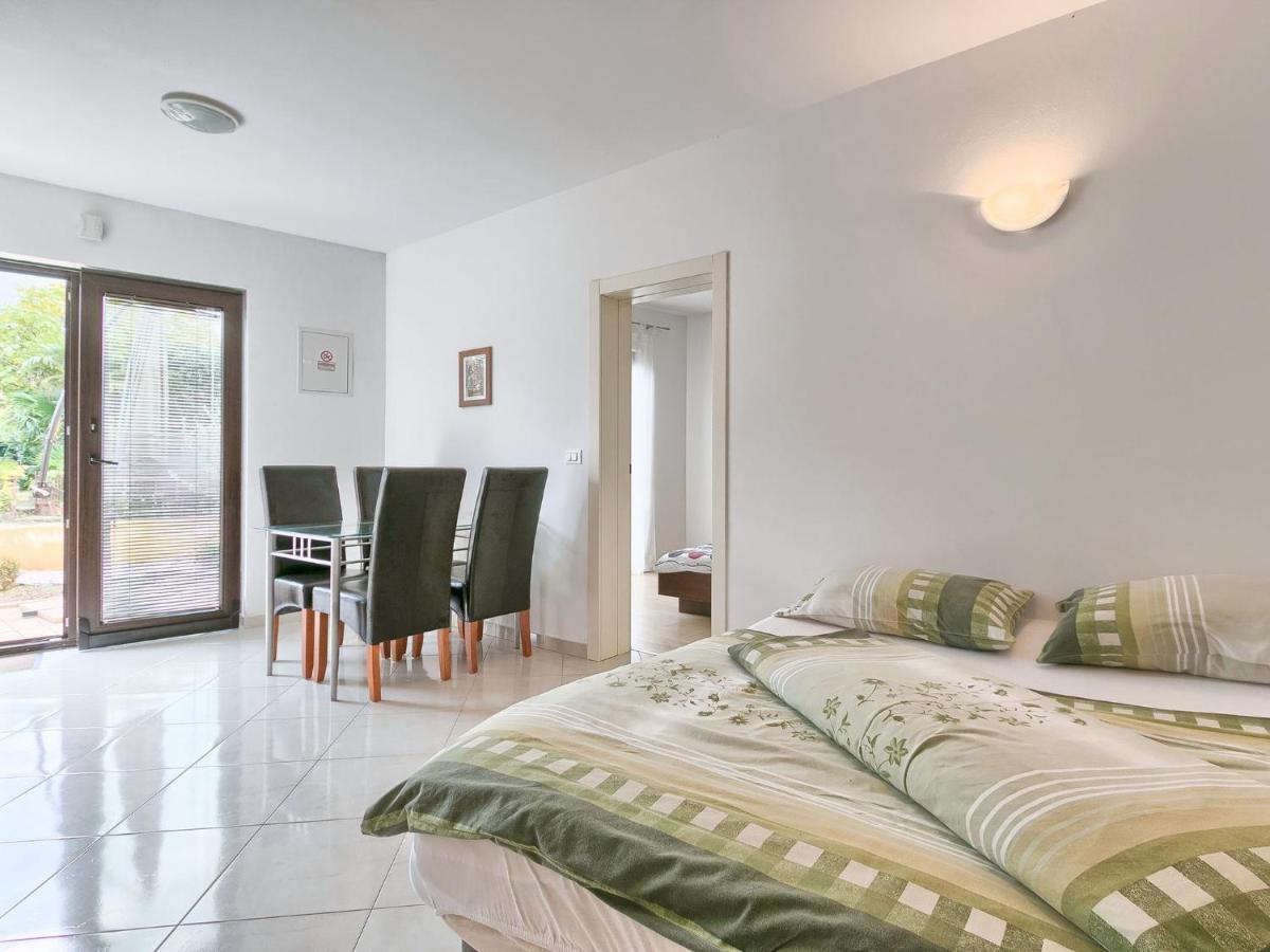 Alpa-4 By Interhome