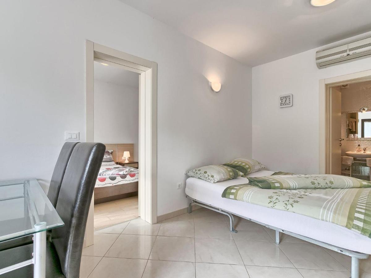 Alpa-4 By Interhome Apartment Umag